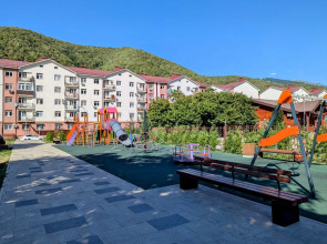 Квартира 65 м удобная для семьи напротив Казино с видом на горы