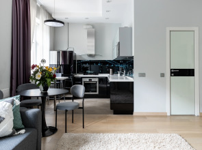 Квартира Видовая уютная на живописной набережной в центре столицы