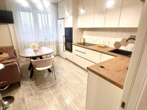 Uyutnaya  S Panoramnym Vidom Flat