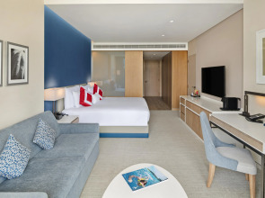 Курортный отель JA The Resort - JA Lake View