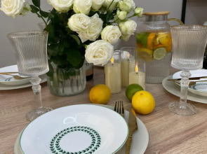 Romantic Flat