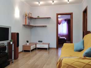 Квартира на Бикбая 23/2. Просторные трёхкомнатные апартаменты на 6 гостей.