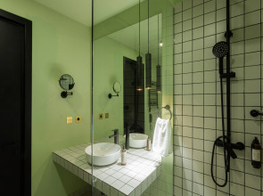 Отель Castor & Pollux