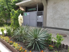 Na Beregu Living quarters