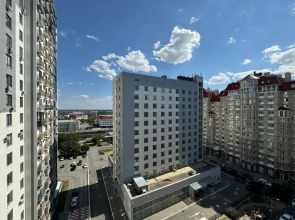 Квартира на Пархоменко 8