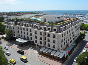Wyndham Grand Istanbul Kalamis Marina