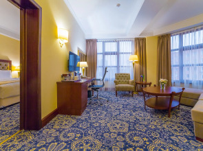 Отель Ramada by Wyndham Almaty
