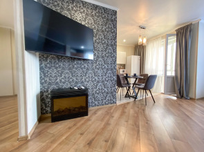 Апартаменты с камином и видом на реку у ТЦ Аквамолл