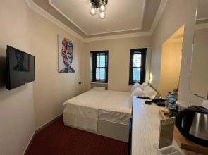 Отель Rafinn Hotel