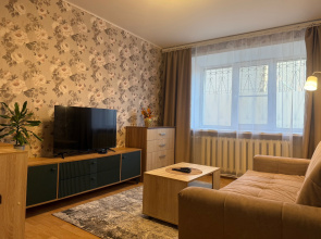 Na Volzhskoy Naberezhnoy Flat