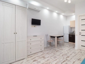 Апартаменты У Моря С Бассейном в ЖК Солнечный апр17