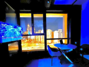 Апартаменты Полулюкс с Видом на Город Elite Apartments