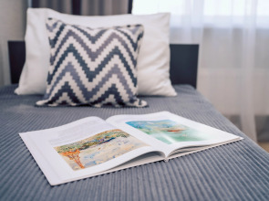 Трехкомнатная Просторная Квартира на 6 гостей у ТЦ Планета и Аквапарка