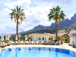 The Hideaway Club Hotel