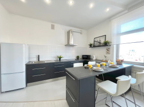 Апартаменты SUNVILLES Светлая 3 Комнатная Квартира  в ЖК Берег