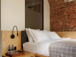 Смарт-отель Невский ботик