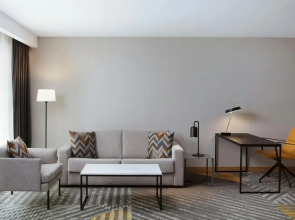 Отель Courtyard by Marriott Tbilisi