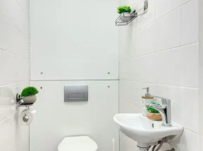 Апартаменты Sunny Days Apartment Оранж Парк 13