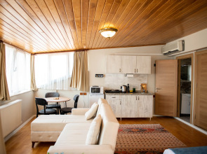 Отель Galapera Hotel