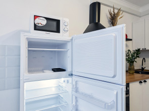 Great view 2-rooms Apartment 2 Min Walk to Raykin Plaza 2