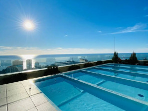 Апартаменты С Бассейном на Крыше