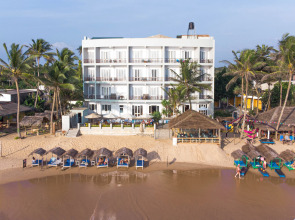 Refresh Blue Hotel