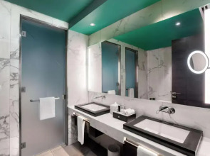 Отель Hyatt Centric Jumeirah Dubai