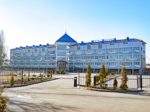 Отель Лагуна