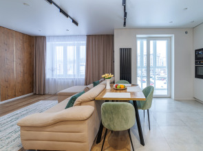 Апартаменты трехкомнатные с Дизайнерским ремонтом Олимпия Запад