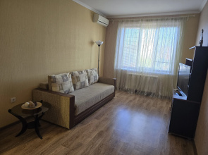 Uyutnaya Kvartira Na Rodine Chekhova ,ryadom S Primorskim Parkom I Plyazhem,s Vidom Na More Apartments