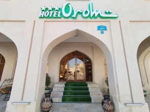 Orom Hotel