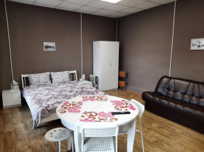 Апартаменты на Никольской 8