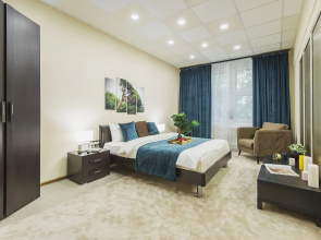 Квартира GM Apartments Стильная Трехкомнатная в центре рядом с МХАТ