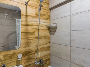 Апартаменты Просторные С Панорамным Балконом От LetoApart