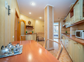 Апартаменты Радищева 12 трехкомнатная