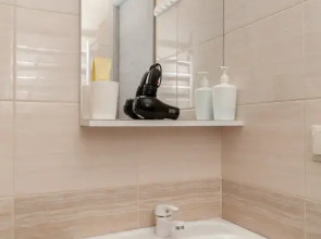 Апартаменты на Широкой