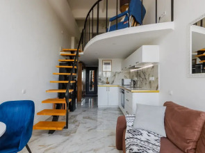 Апартаменты Queenstay Роял Лофт на Войковской