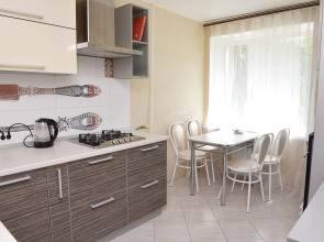 Двухкомнатные Апартаменты Sutki VIP на Кулакова 3