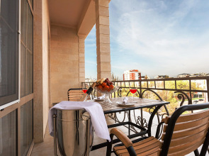 Отель Ambassador