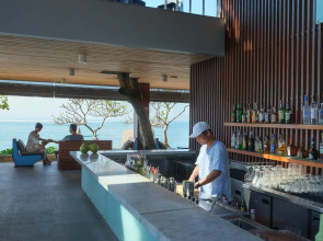 Отель Maya Sanur Resort & Spa