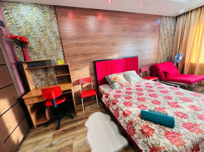 Kedrovaya 8 Apartments