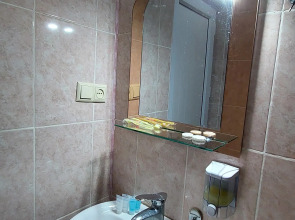 Отель Max Comfort