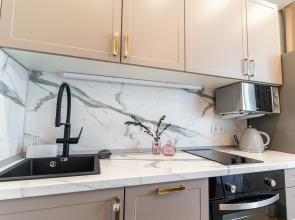 Апартаменты Уютная Квартира с Видом на Море и Город от LetoApart