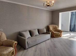 Dvukhkomnatnaya V Tsentre Gagry Flat