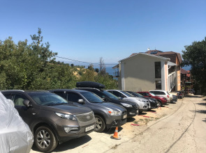 Отель Виола