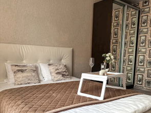 Апартаменты Двухкомнатные Апартаменты на Краснодонской