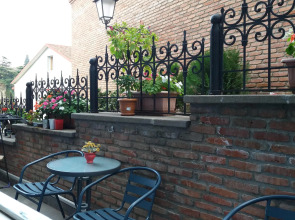 Хостел TbilHome