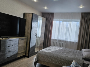 4-Kh Komnatnye Vip Vuktyl Apartament