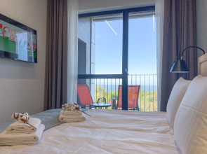 Апартаменты Sun City Apartments 10 с видом на море