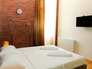 Отель Old Tbilisi Rooms 38